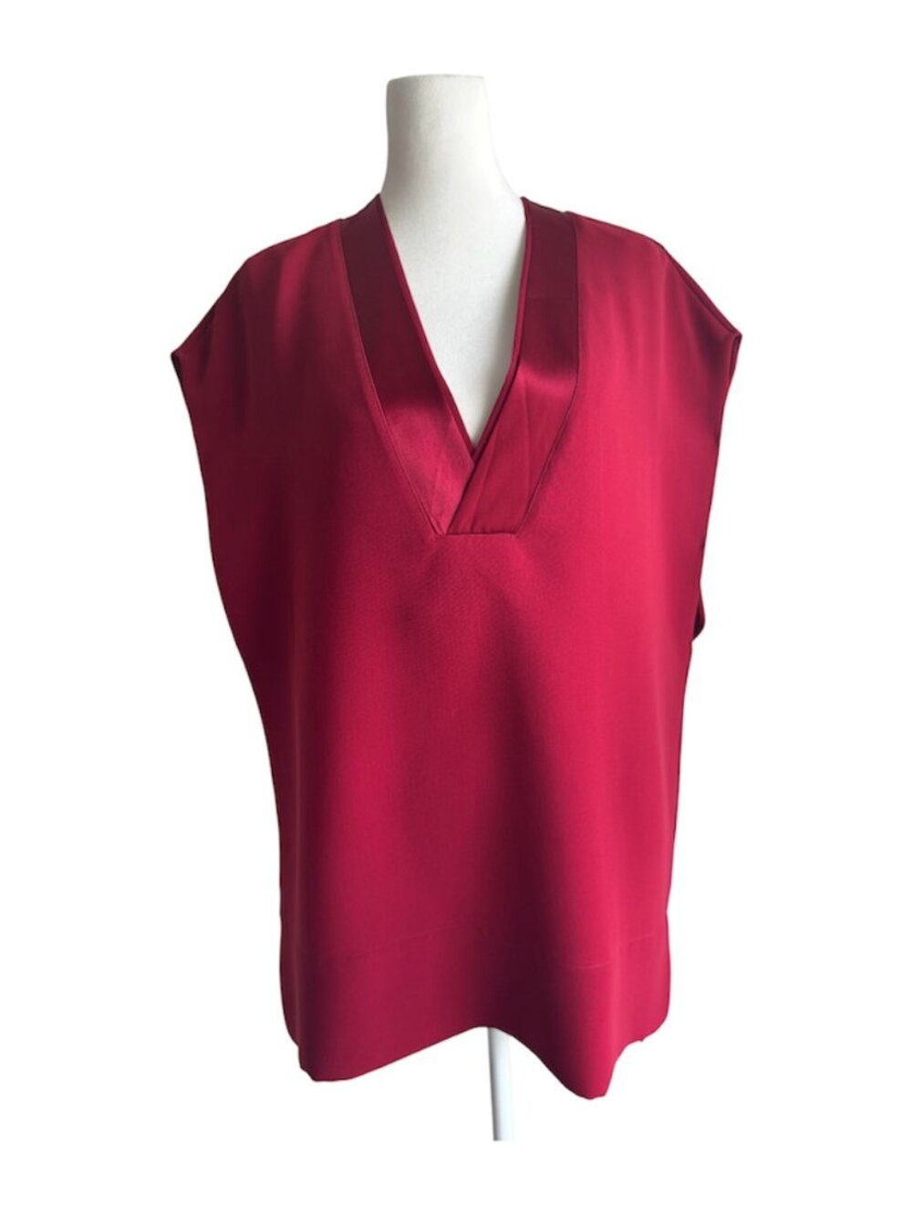 Vince Silk Satin Tunic Top M Berry Red Oversized V Neck Quiet Luxury Blouse
